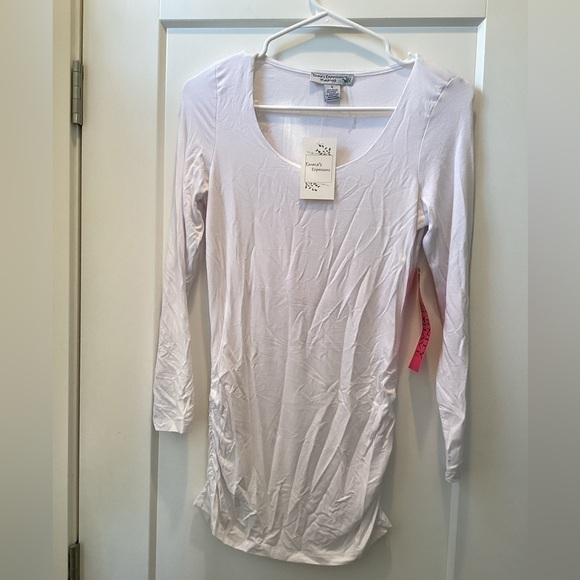 Emma’s Expressions Maternity Blouse - Picture 1 of 3